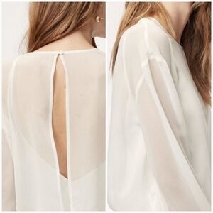 Open Tie Back